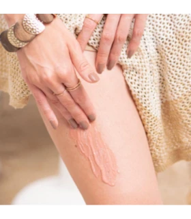 Leche Corporal reluciente sublimadora natural Rose Gold oncológica